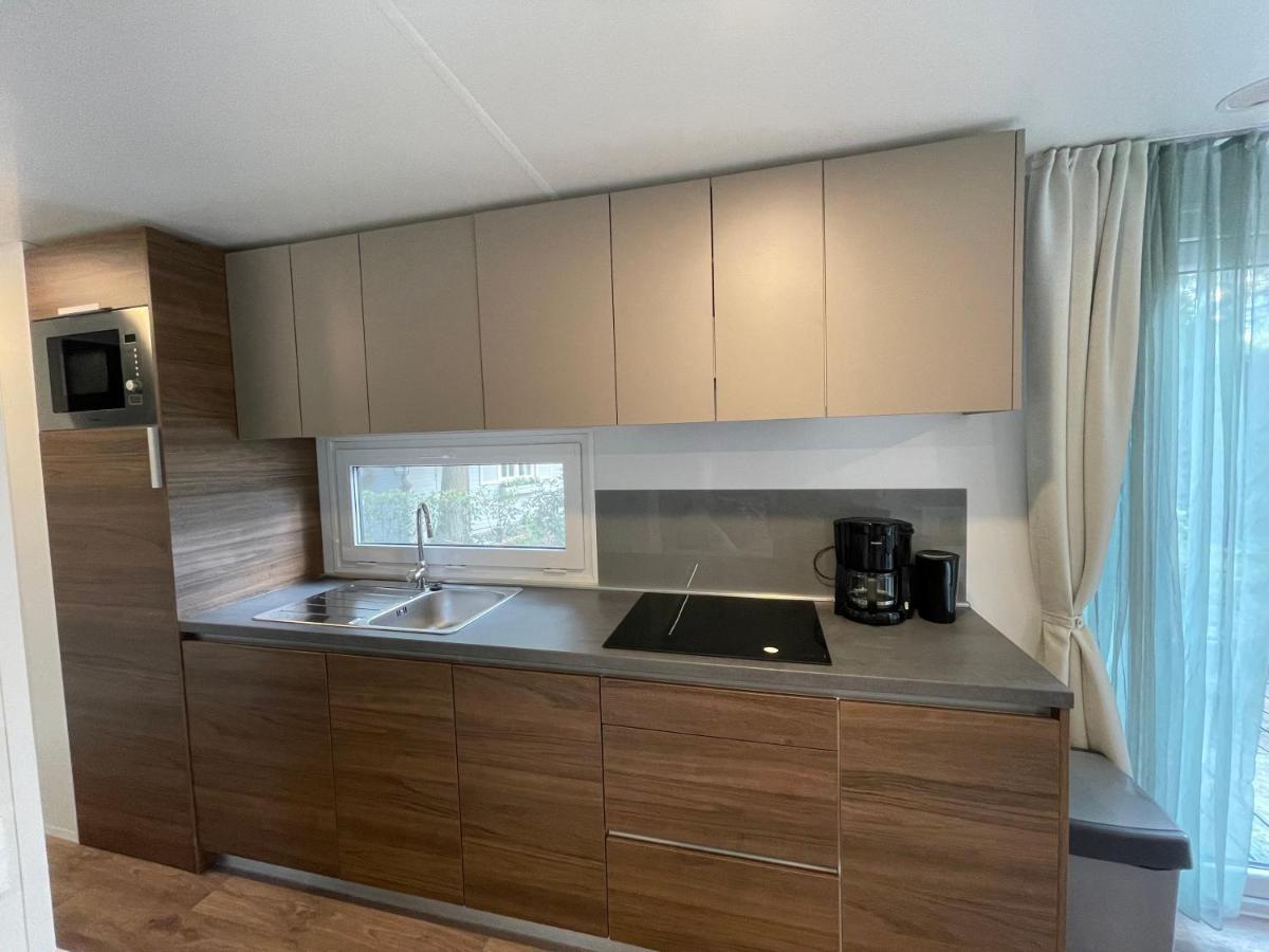 Chalet Het Edelhert Zutendaal Esterno foto