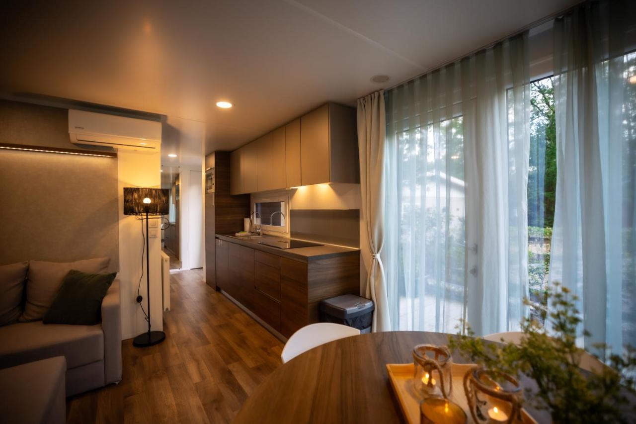 Chalet Het Edelhert Zutendaal Esterno foto